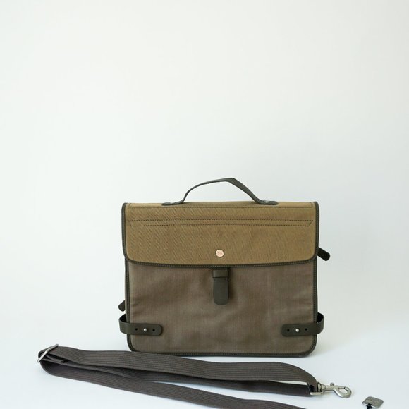 NWOT Skagen water resistant canvas messenger bag / briefcase - Picture 2 of 11